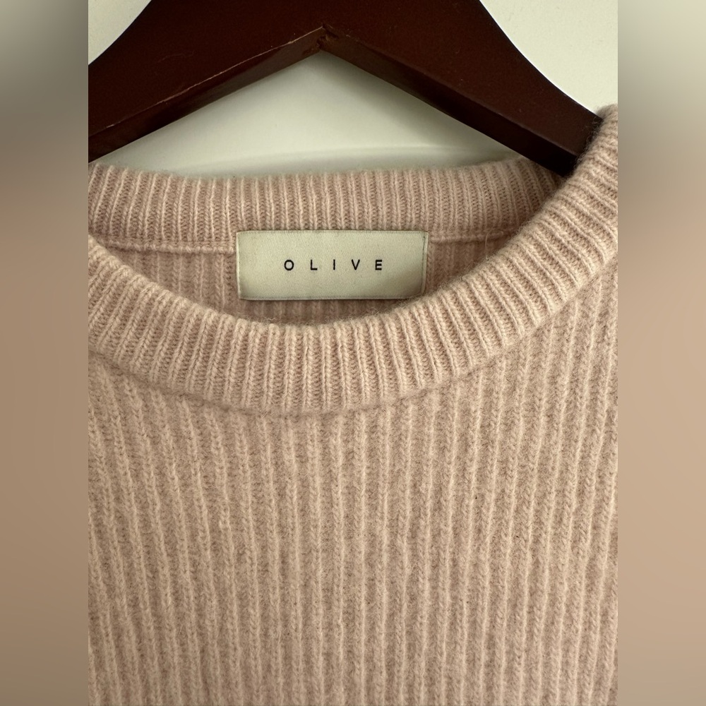 OLIVE CLOTHING Pink, Ribbed Knit Sweater - Picture 3 of 6